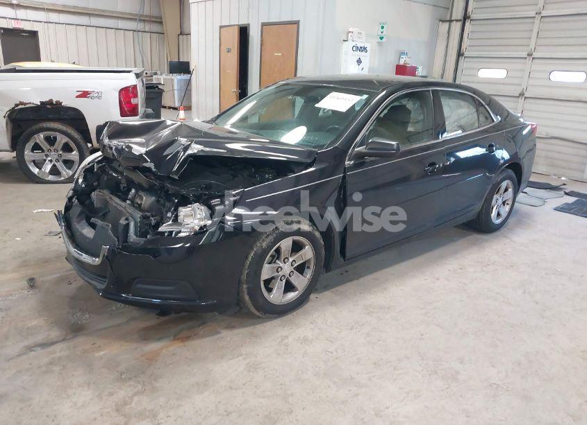 Photo 2 of 2015 Chevrolet Malibu LS (VIN 1G11B5SL4FF305325)