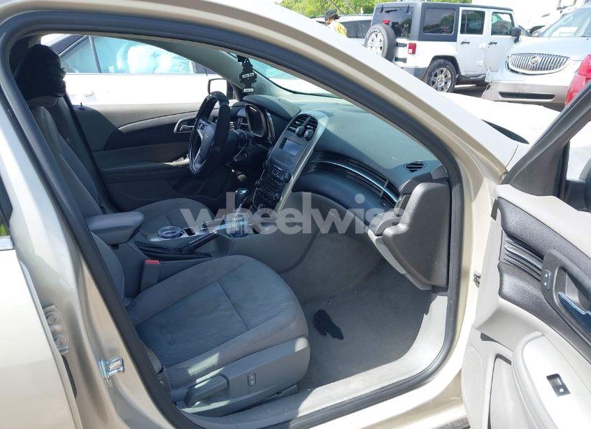 Photo 5 of 2015 Chevrolet Malibu LS (VIN 1G11B5SL4FF311626)