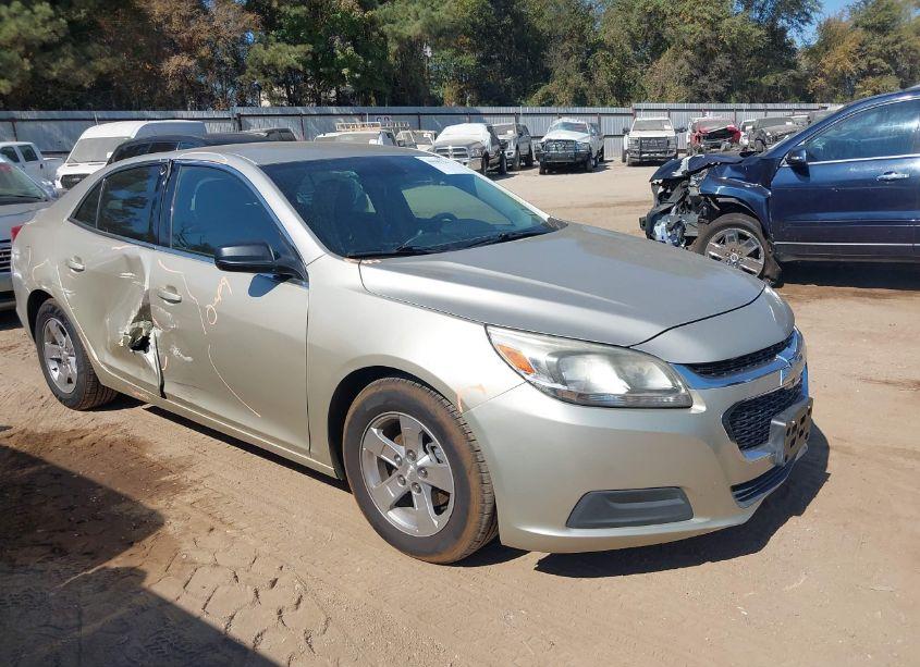 2015 Chevrolet Malibu LS (VIN 1G11B5SL4FF353259) main photo