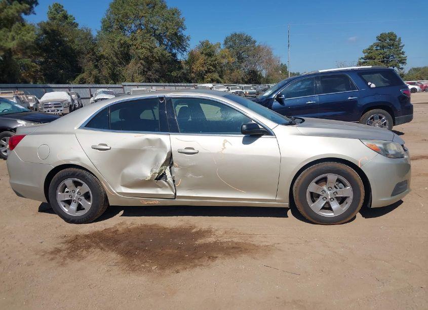 Photo 13 of 2015 Chevrolet Malibu LS (VIN 1G11B5SL4FF353259)