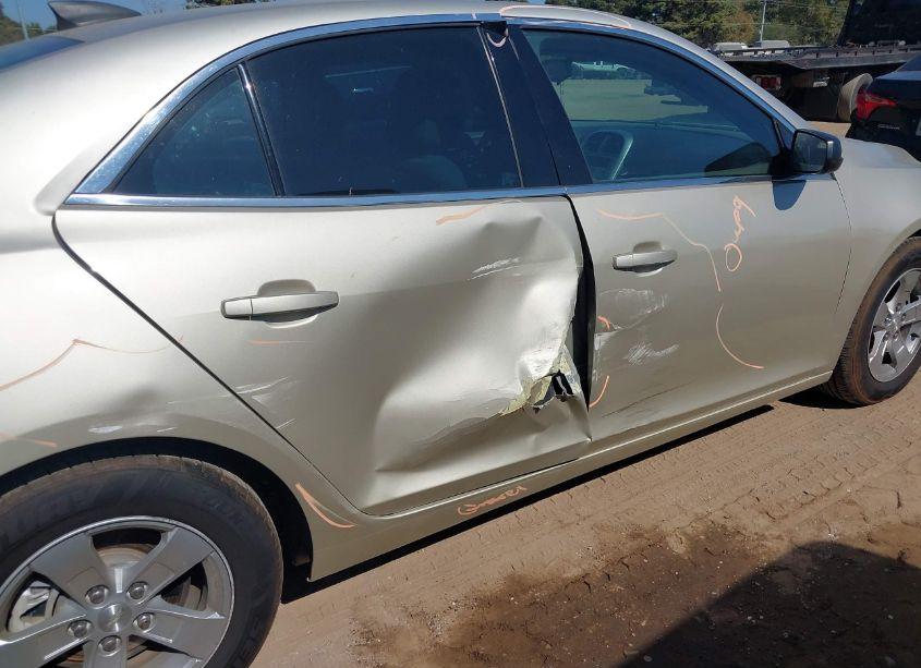 Photo 6 of 2015 Chevrolet Malibu LS (VIN 1G11B5SL4FF353259)