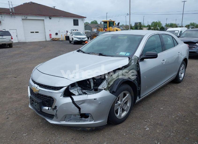 Photo 2 of 2015 Chevrolet Malibu LS (VIN 1G11B5SL4FU152392)