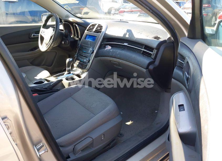Photo 5 of 2014 Chevrolet Malibu 1LS (VIN 1G11B5SL5EF173139)