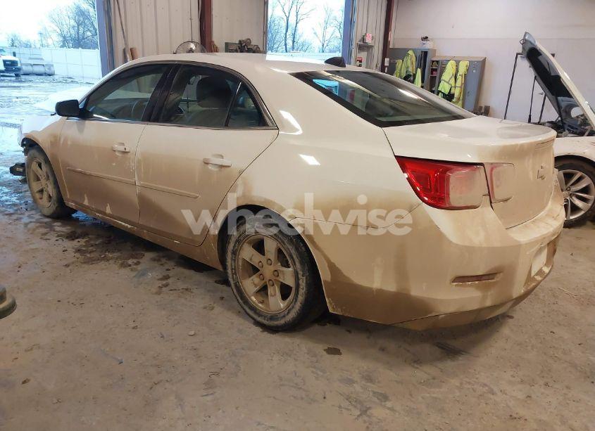 Photo 3 of 2014 Chevrolet Malibu 1LS (VIN 1G11B5SL5EF187820)