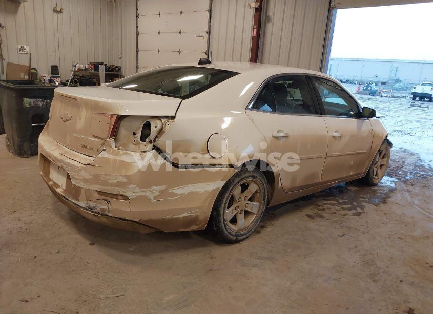 Photo 4 of 2014 Chevrolet Malibu 1LS (VIN 1G11B5SL5EF187820)