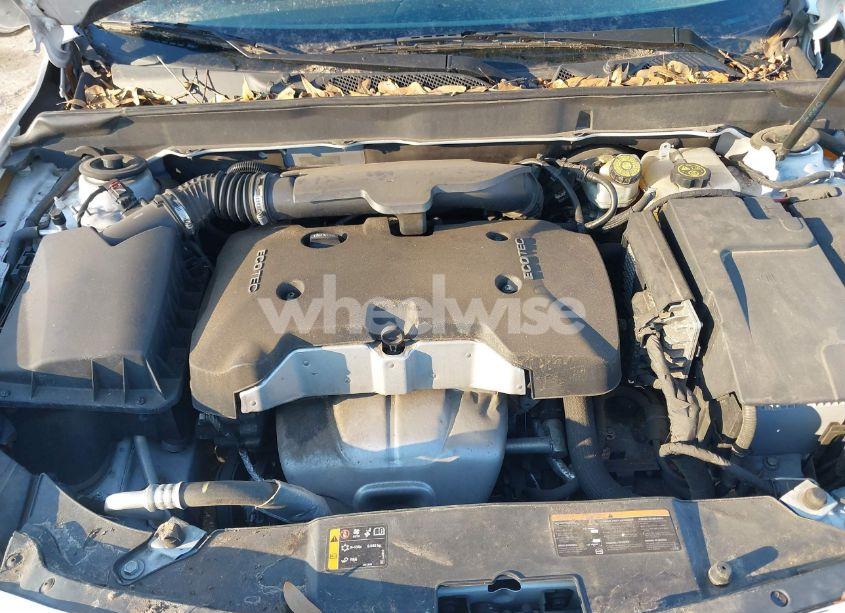 Photo 10 of 2015 Chevrolet Malibu LS (VIN 1G11B5SL5FF100760)