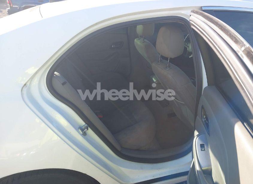 Photo 8 of 2015 Chevrolet Malibu LS (VIN 1G11B5SL5FF105876)