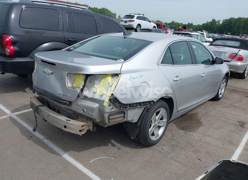 Photo 4 of 2015 Chevrolet Malibu LS (VIN 1G11B5SL5FF107756)