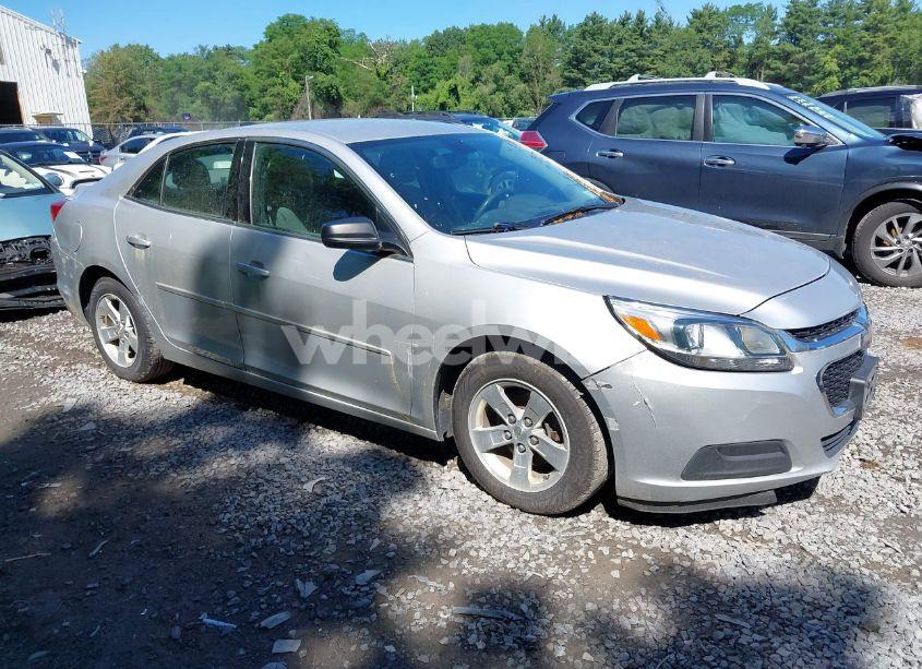 2015 Chevrolet Malibu LS (VIN 1G11B5SL5FF140935) main photo
