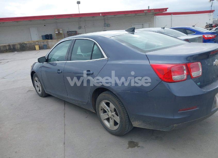 Photo 3 of 2015 Chevrolet Malibu LS (VIN 1G11B5SL5FF212359)