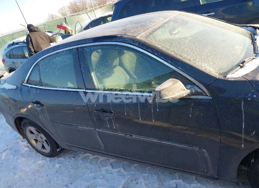 Photo 13 of 2015 Chevrolet Malibu LS (VIN 1G11B5SL5FF236581)