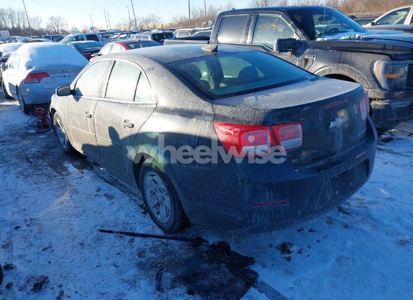 Photo 3 of 2015 Chevrolet Malibu LS (VIN 1G11B5SL5FF236581)