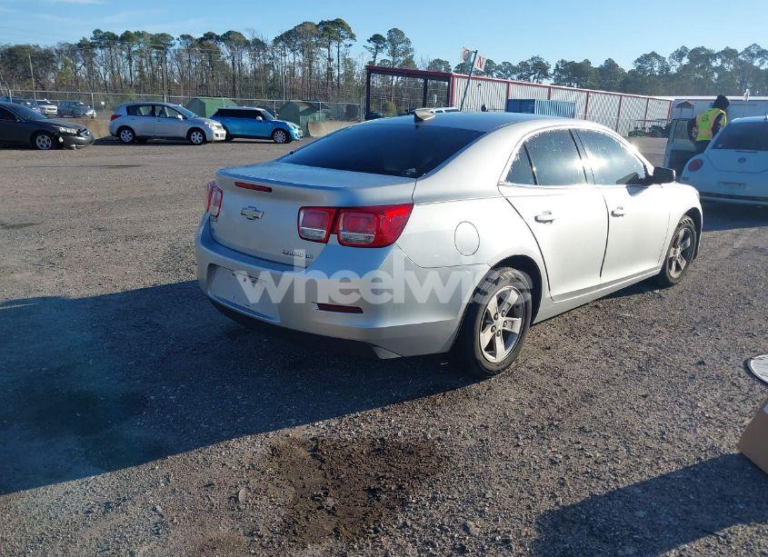 Photo 4 of 2015 Chevrolet Malibu LS (VIN 1G11B5SL5FF247550)