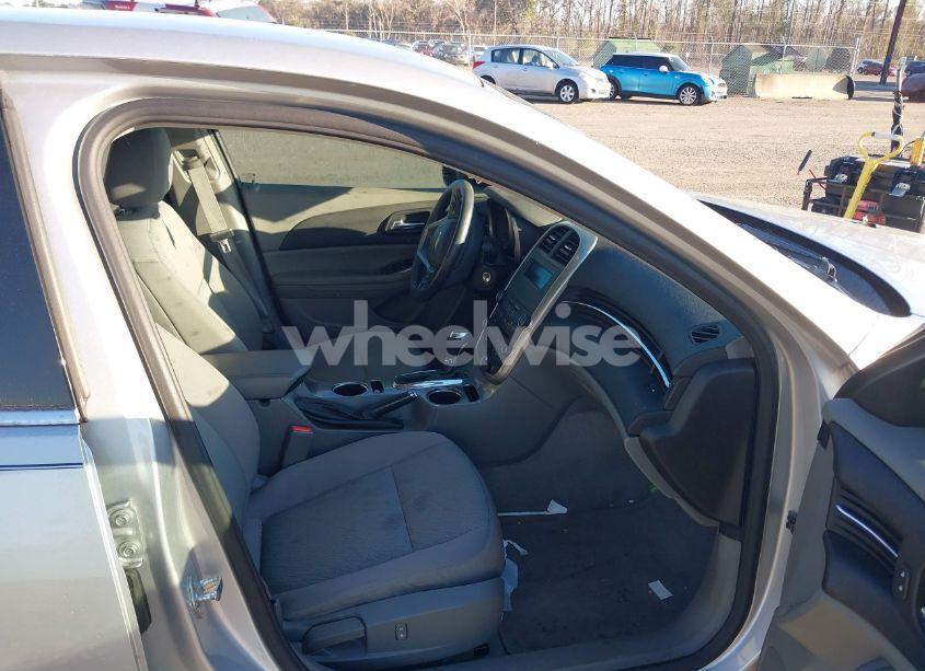 Photo 5 of 2015 Chevrolet Malibu LS (VIN 1G11B5SL5FF247550)