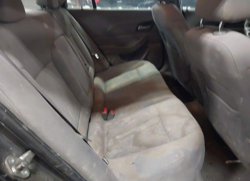 Photo 8 of 2015 Chevrolet Malibu LS (VIN 1G11B5SL5FF267457)
