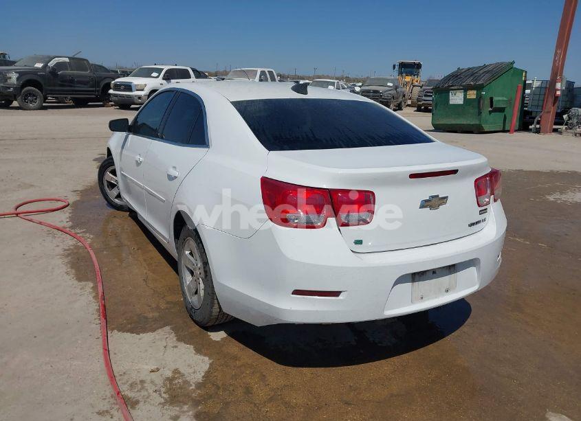 Photo 3 of 2015 Chevrolet Malibu LS (VIN 1G11B5SL5FU118235)