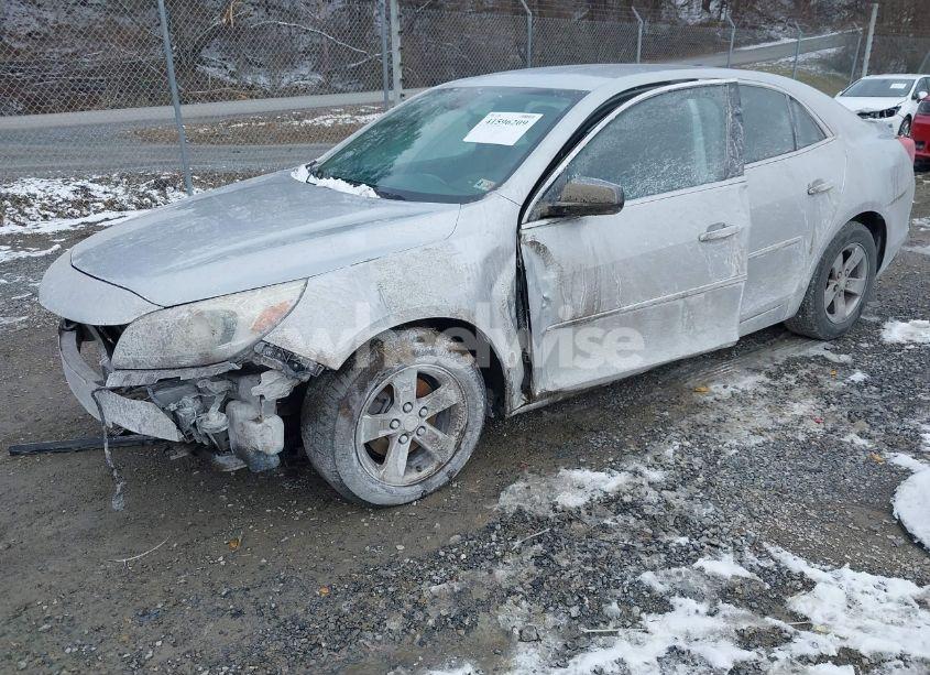 Photo 2 of 2014 Chevrolet Malibu 1LS (VIN 1G11B5SL6EF180021)