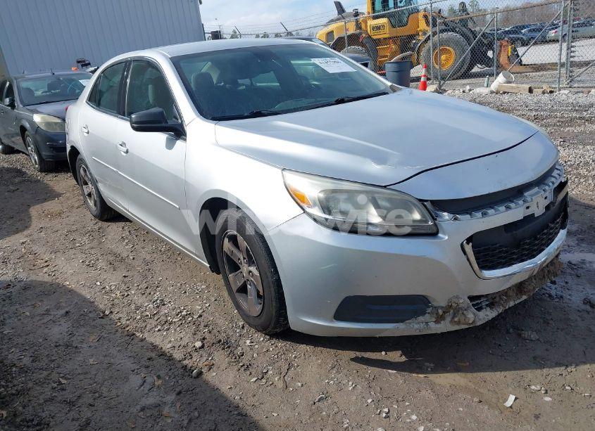 2015 Chevrolet Malibu LS (VIN 1G11B5SL6FF122184) main photo