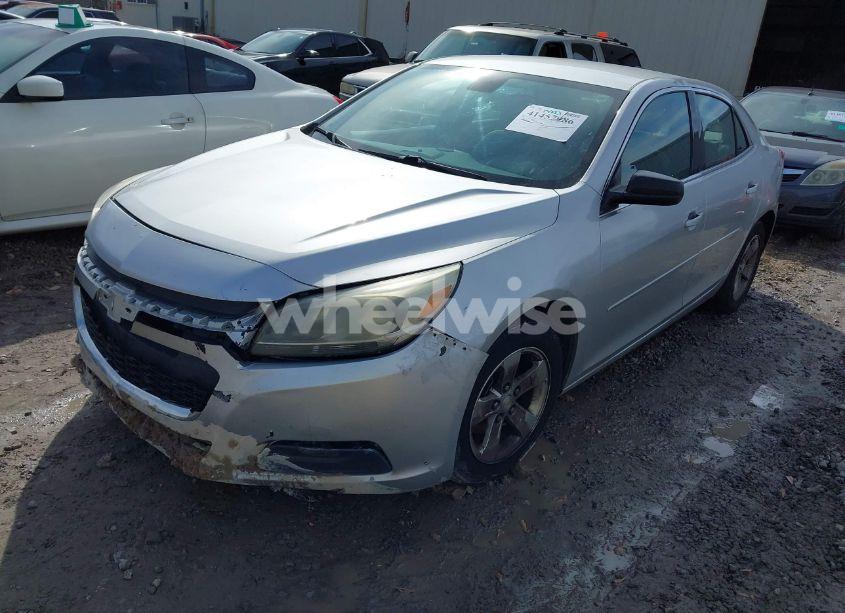 Photo 2 of 2015 Chevrolet Malibu LS (VIN 1G11B5SL6FF122184)