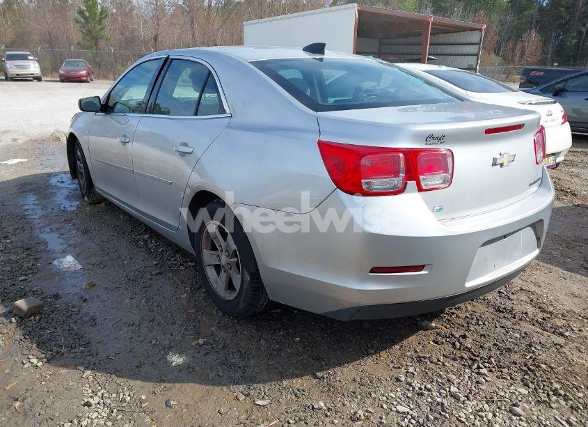 Photo 3 of 2015 Chevrolet Malibu LS (VIN 1G11B5SL6FF122184)