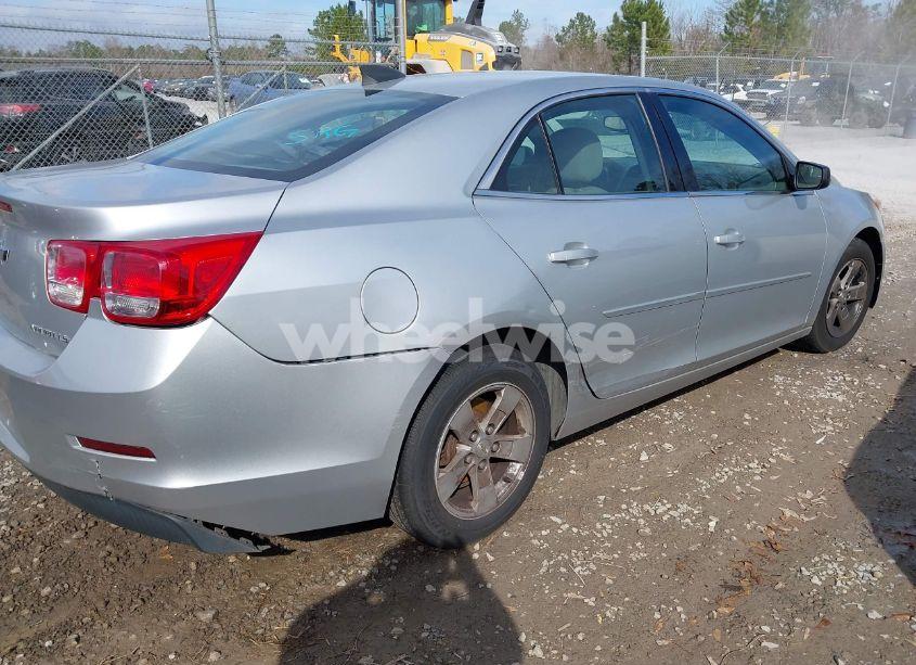 Photo 4 of 2015 Chevrolet Malibu LS (VIN 1G11B5SL6FF122184)