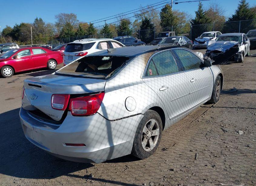 Photo 4 of 2015 Chevrolet Malibu LS (VIN 1G11B5SL6FF140636)