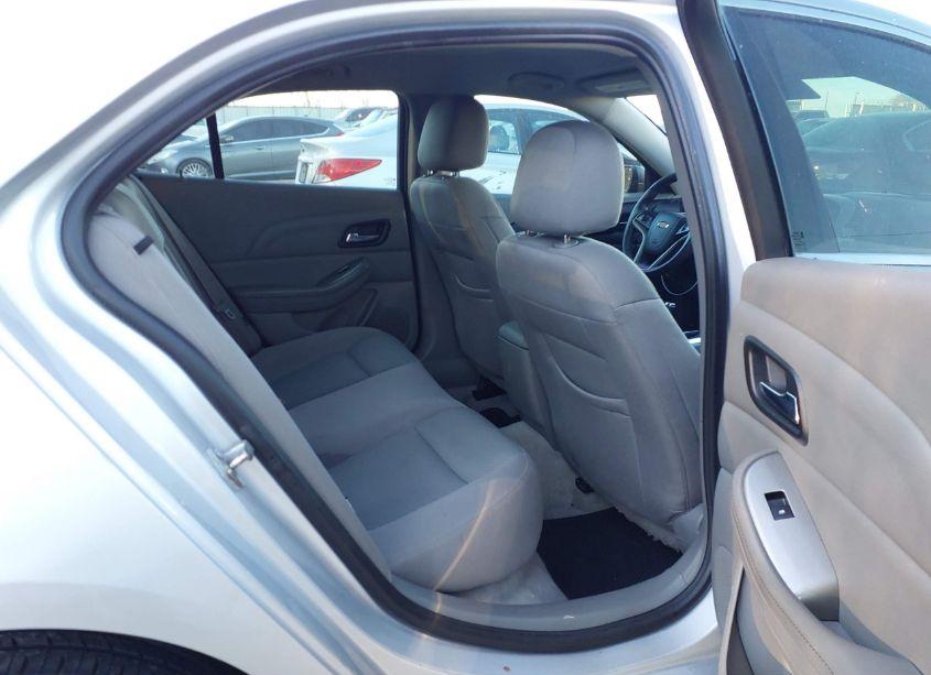 Photo 8 of 2015 Chevrolet Malibu LS (VIN 1G11B5SL6FF147425)
