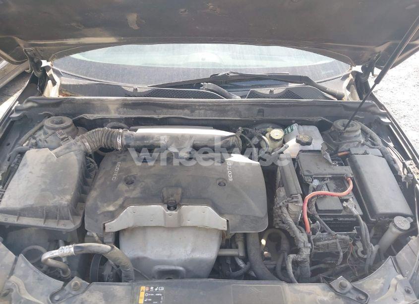 Photo 10 of 2015 Chevrolet Malibu LS (VIN 1G11B5SL6FF163494)