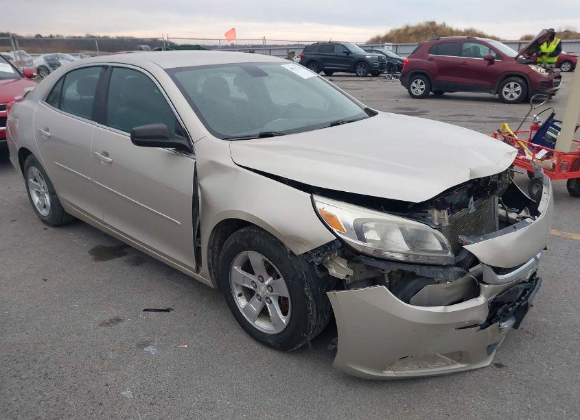 2015 Chevrolet Malibu LS (VIN 1G11B5SL6FF167304) main photo