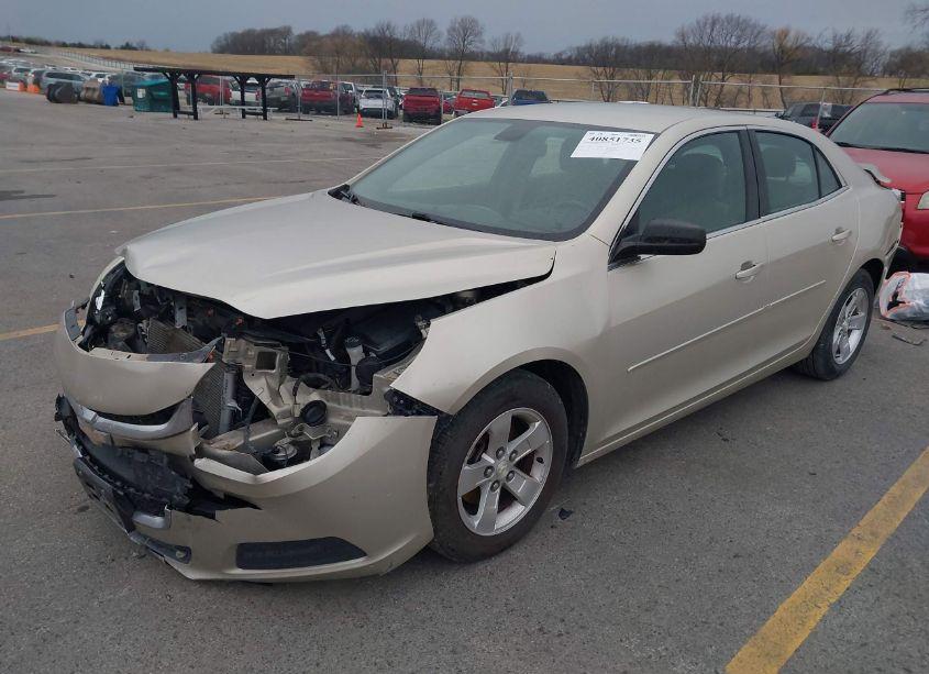 Photo 2 of 2015 Chevrolet Malibu LS (VIN 1G11B5SL6FF167304)