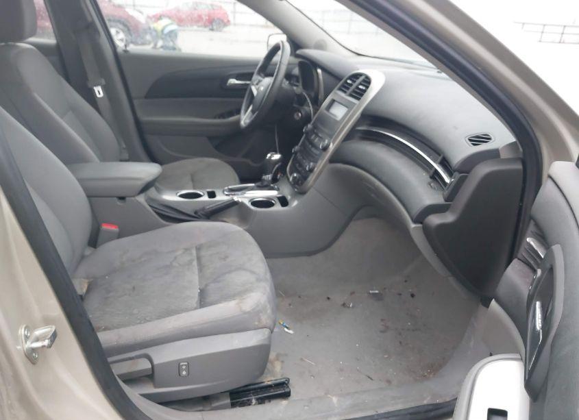 Photo 5 of 2015 Chevrolet Malibu LS (VIN 1G11B5SL6FF167304)