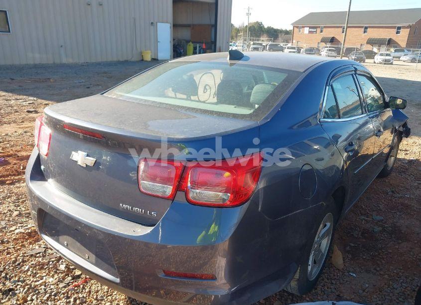 Photo 4 of 2015 Chevrolet Malibu LS (VIN 1G11B5SL6FF224990)