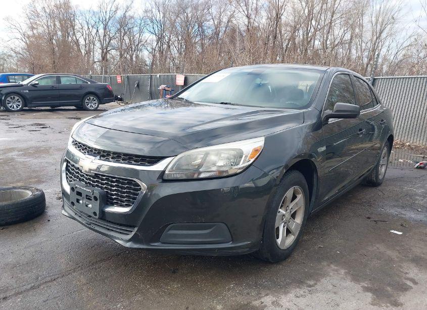 Photo 2 of 2015 Chevrolet Malibu LS (VIN 1G11B5SL6FF242972)