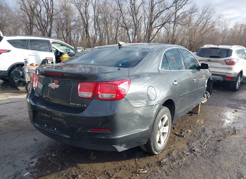 Photo 4 of 2015 Chevrolet Malibu LS (VIN 1G11B5SL6FF242972)