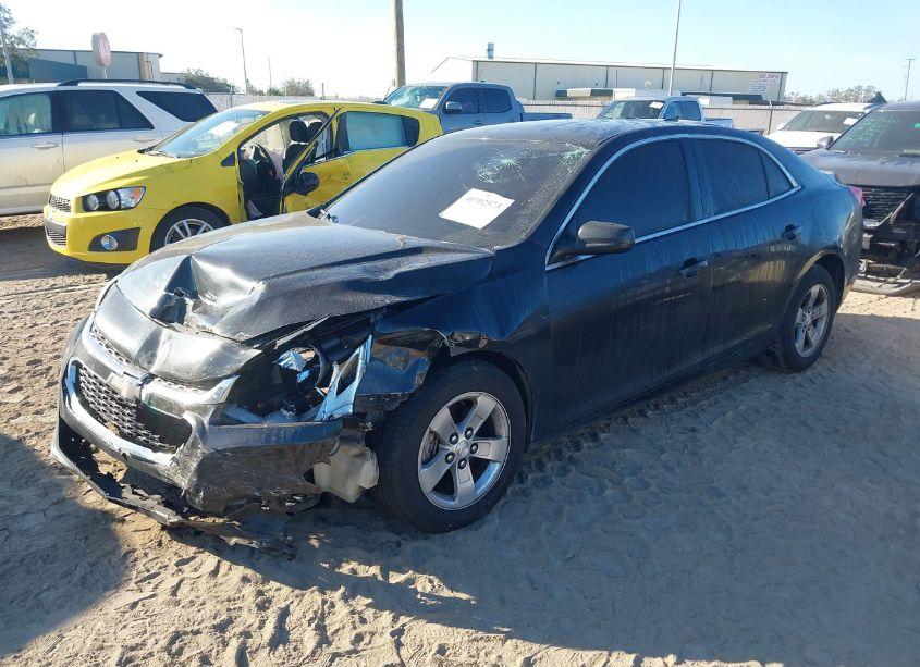 Photo 2 of 2015 Chevrolet Malibu LS (VIN 1G11B5SL6FF265300)
