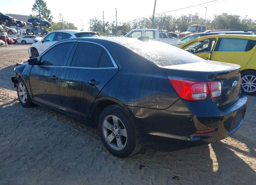 Photo 3 of 2015 Chevrolet Malibu LS (VIN 1G11B5SL6FF265300)