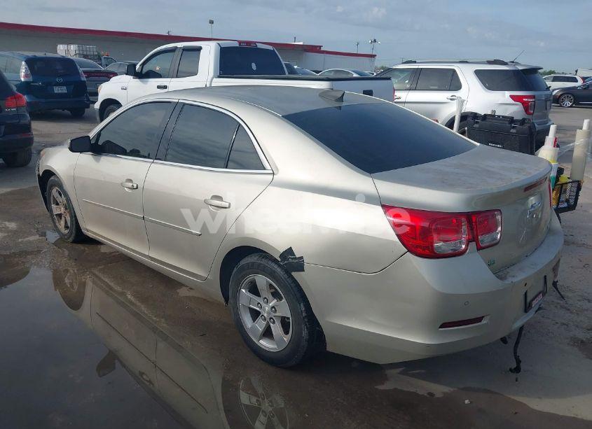 Photo 3 of 2015 Chevrolet Malibu LS (VIN 1G11B5SL6FF308694)