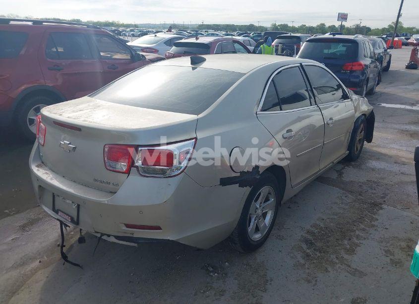 Photo 4 of 2015 Chevrolet Malibu LS (VIN 1G11B5SL6FF308694)