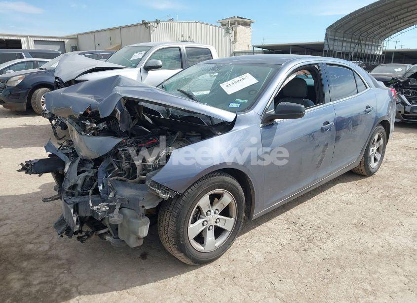 Photo 2 of 2015 Chevrolet Malibu LS (VIN 1G11B5SL6FF333689)