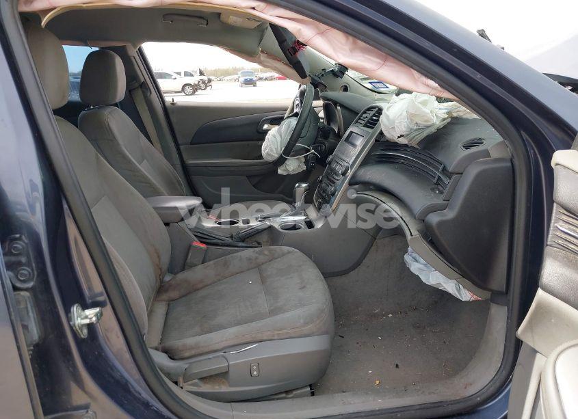 Photo 5 of 2015 Chevrolet Malibu LS (VIN 1G11B5SL6FF333689)