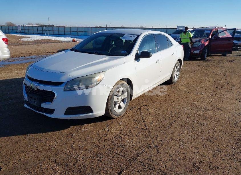 Photo 2 of 2015 Chevrolet Malibu LS (VIN 1G11B5SL6FF348001)