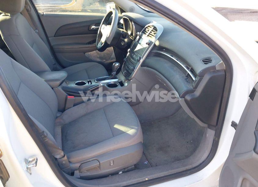 Photo 5 of 2015 Chevrolet Malibu LS (VIN 1G11B5SL6FF348001)