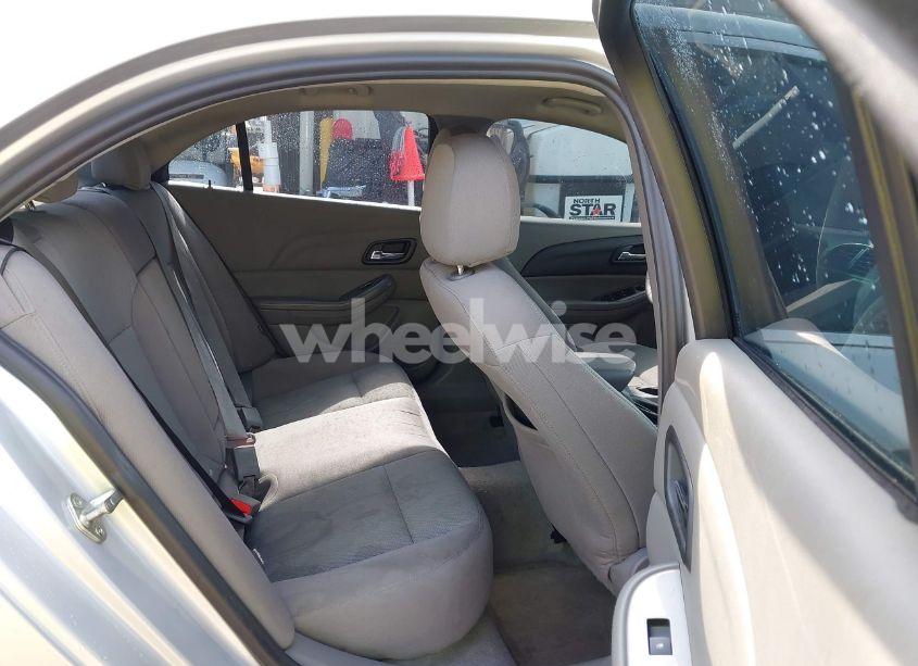 Photo 8 of 2014 Chevrolet Malibu 1LS (VIN 1G11B5SL7EF116683)