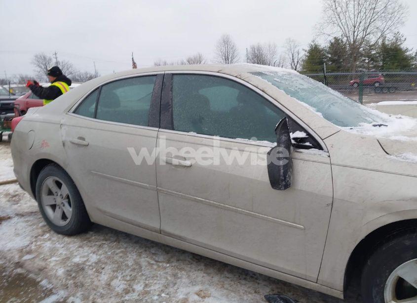 Photo 13 of 2014 Chevrolet Malibu 1LS (VIN 1G11B5SL7EF176852)