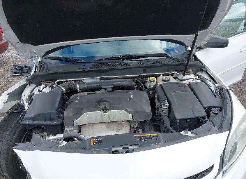 Photo 10 of 2015 Chevrolet Malibu LS (VIN 1G11B5SL7FF108293)