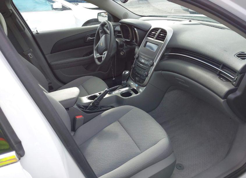 Photo 5 of 2015 Chevrolet Malibu LS (VIN 1G11B5SL7FF108293)