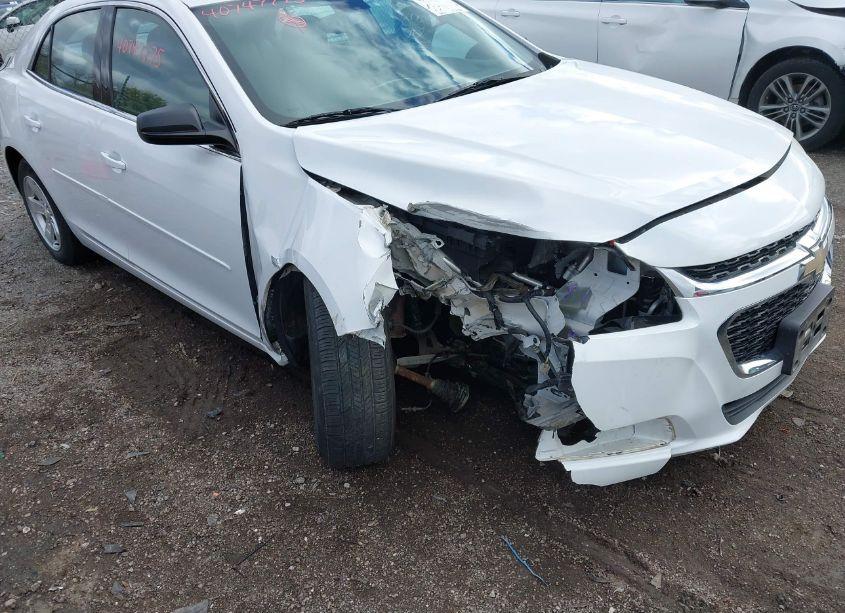 Photo 6 of 2015 Chevrolet Malibu LS (VIN 1G11B5SL7FF108293)