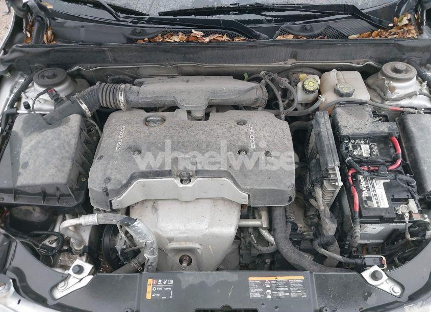 Photo 10 of 2015 Chevrolet Malibu LS (VIN 1G11B5SL7FF135185)