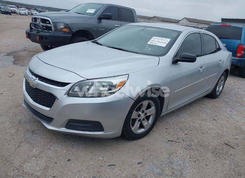 Photo 2 of 2015 Chevrolet Malibu LS (VIN 1G11B5SL7FF135185)