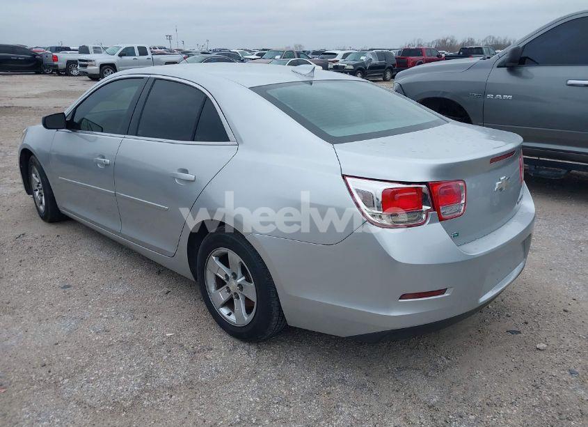 Photo 3 of 2015 Chevrolet Malibu LS (VIN 1G11B5SL7FF135185)